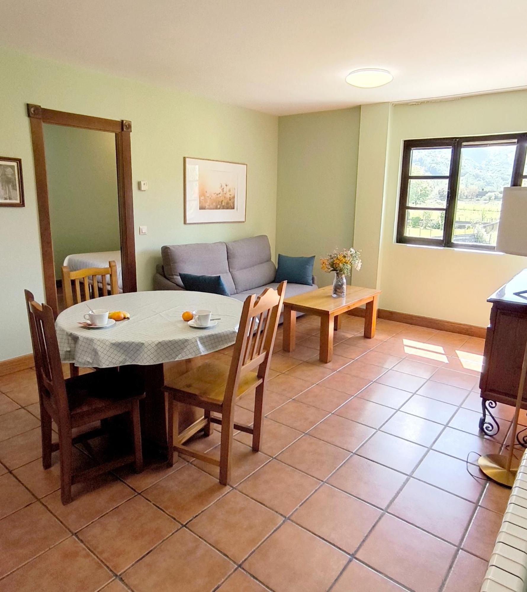 Apartamentos Florinda Ucieda Exterior photo